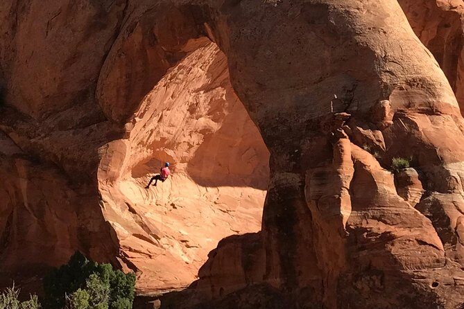 Rappelling and Stand Up Paddleboarding Combo - Key Points