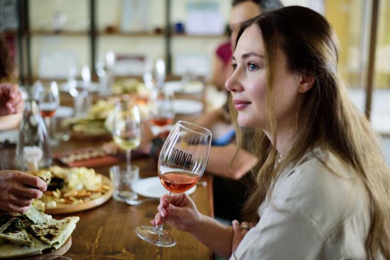 Rare Grape & Wine Tasting Experience at MOONQ - Key Points