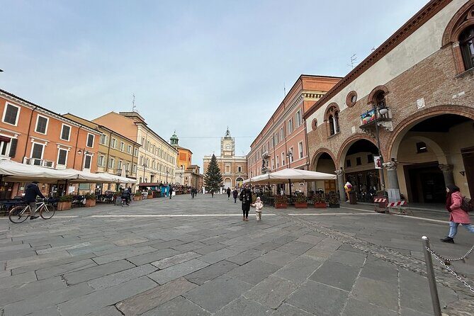 Ravenna: Mosaics and Highlights Guided Tour with Admission Ticket - Free Time in Ravenna’s City Center