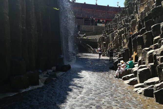 Real del Monte and Basaltic Prisms: Private & Small groups - The Practical Side: Transport and Cost