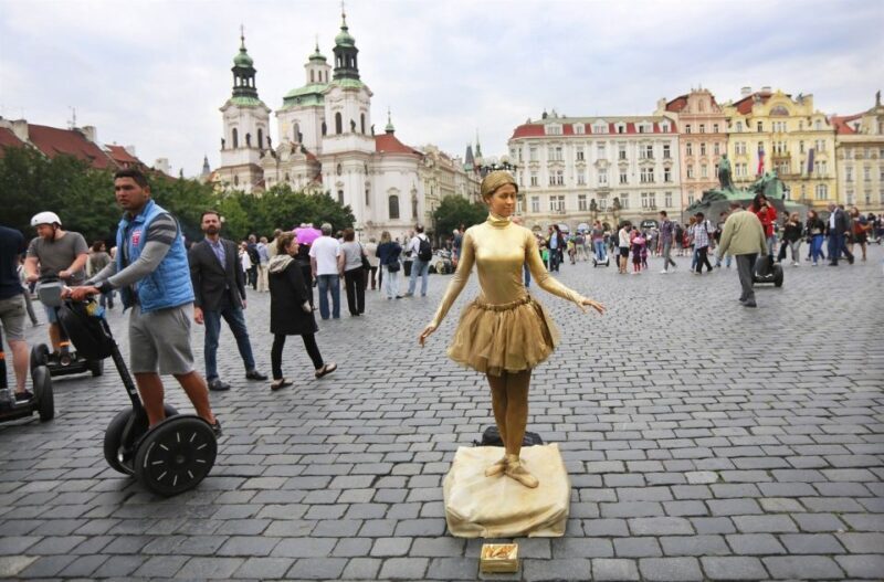 Real Prague Tour - What You Can Expect from the Real Prague Tour