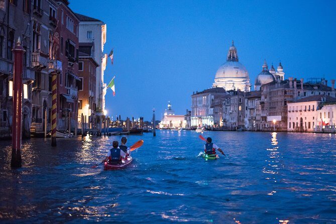 Real Venetian Kayak - Tour of Venice Canals with a local guide - The Experience in Detail