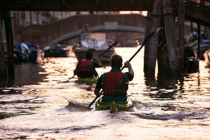 Real Venetian Kayak - Tour of Venice Canals with a local guide - The Real Value of the Tour