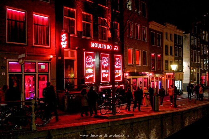 Red Light District Primetime Private Tour for 18+ Only - The Importance of Guides and Customization
