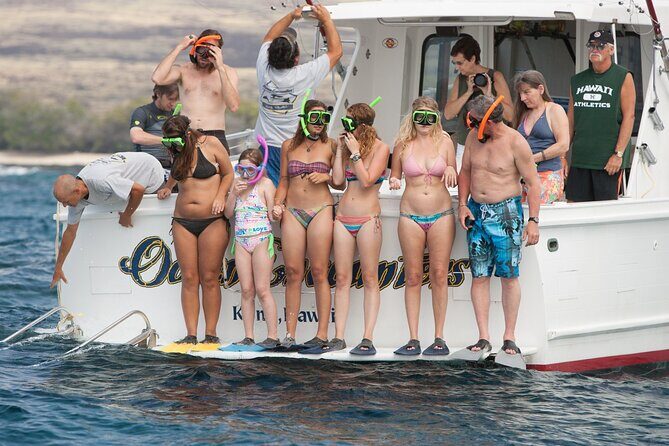 Reef Snorkel under the Captain Cook monument in Kealakekua Bay - What to Expect from the Reef Snorkel Tour in Kealakekua Bay