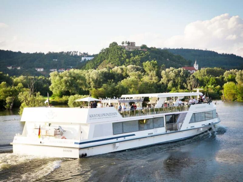 Regensburg: Sightseeing Boat Tour to Walhalla - Pricing and Value