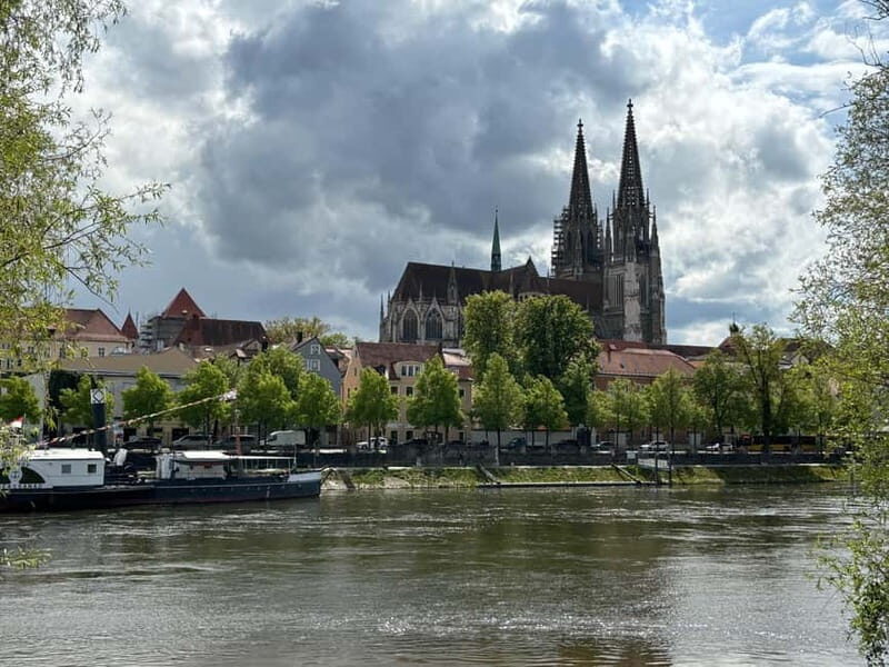 Regensburg Unveiled: Through Its People, Art and Flavors - Explore the Heart of Regensburg’s Heritage