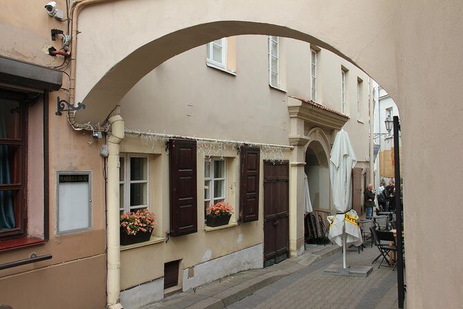 Regular walking tour of Jewish Vilnius - FAQ