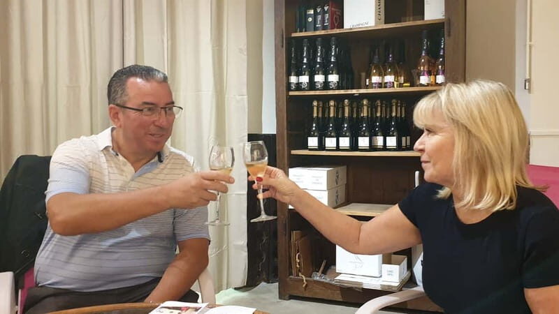 Reims : Discovery Small producers Champagne Day tour - FAQs