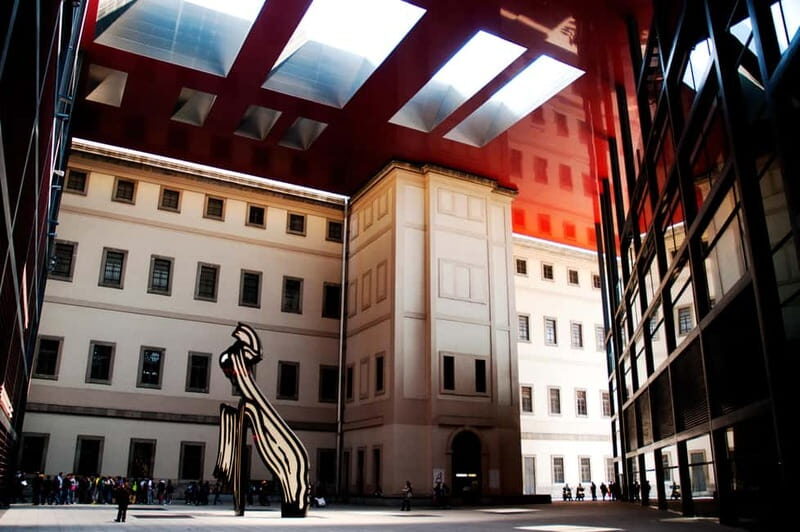 Reina Sofía Museum - Guided tour IN ITALIAN with family discount. - Final Thoughts
