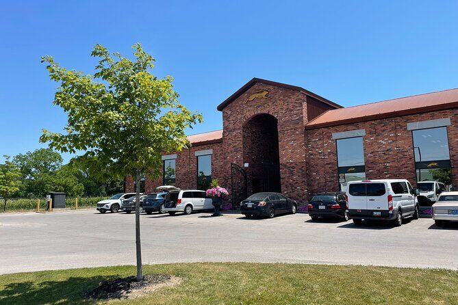 Relaxing Afternoon Wine Tour through Niagara's Wine Country - The Value of the Tour
