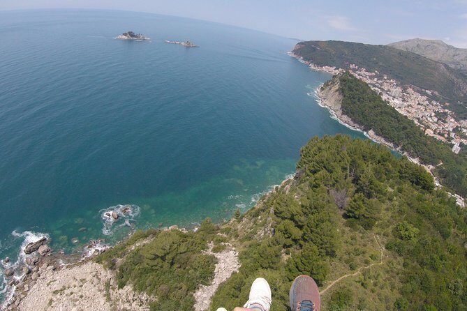 Relaxing flight in Petrovac - Key Points