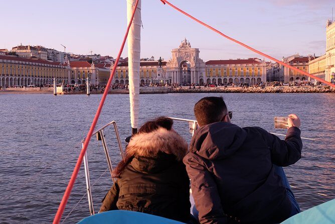 Relaxing Sailboat Cruise along the Tagus - Who Is This Tour Best Suited For?