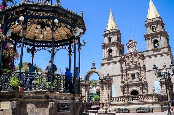 Religious visit to Talpa de Allende from Guadalajara - FAQs