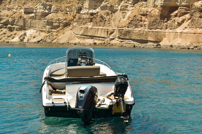 Rent a Boat with 30/50hp Engine in Santorini without a License - Key Points