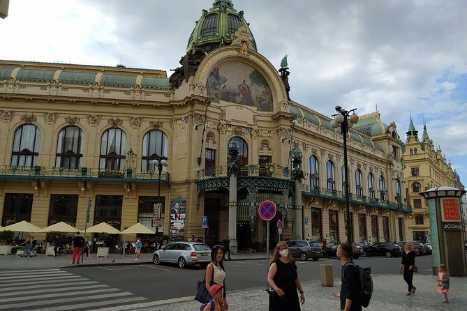 Rent-a-Friend in Prague - In-Depth Look at the Landmarks and Local Experience