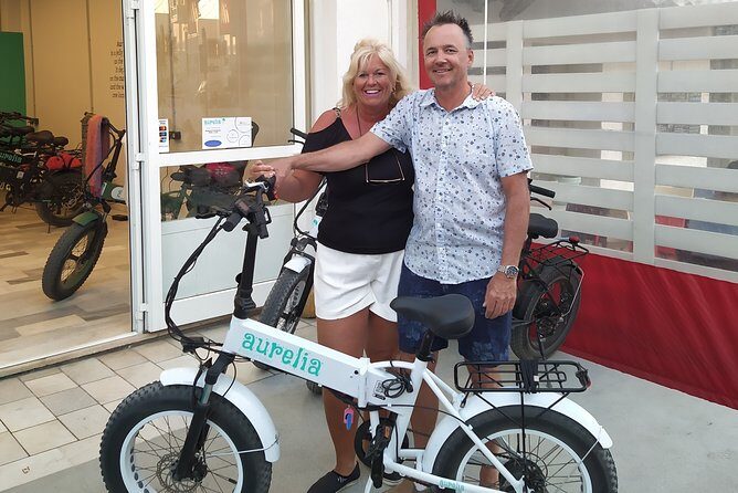 Rent an Aurelia J21 e-bike. 48V/250W with 50+ kms of range - Key Points