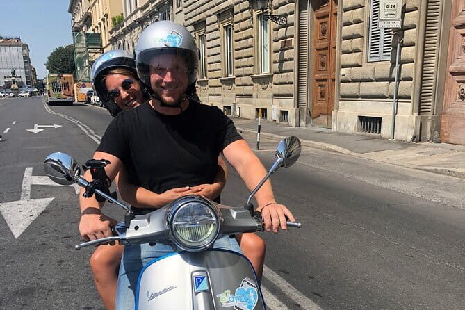 Rent your Electric Vespa 45 in Florence for 8 hours - A Deep Dive into the Electric Vespa Experience in Florence