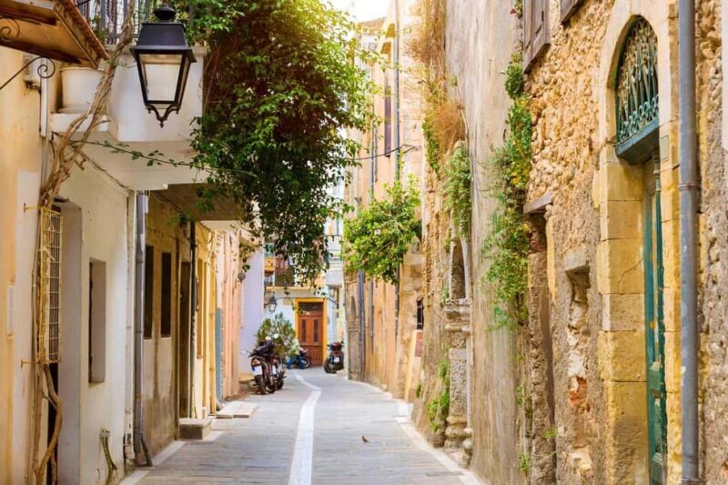 Rethymno City & Kournas Lake Tour from Chania - Lake Kournas: A Relaxing Contrast