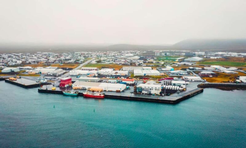 Reykjanes Discovery: Blue Lagoon Spa & Lava Tunnel - Who Should Consider This Tour?