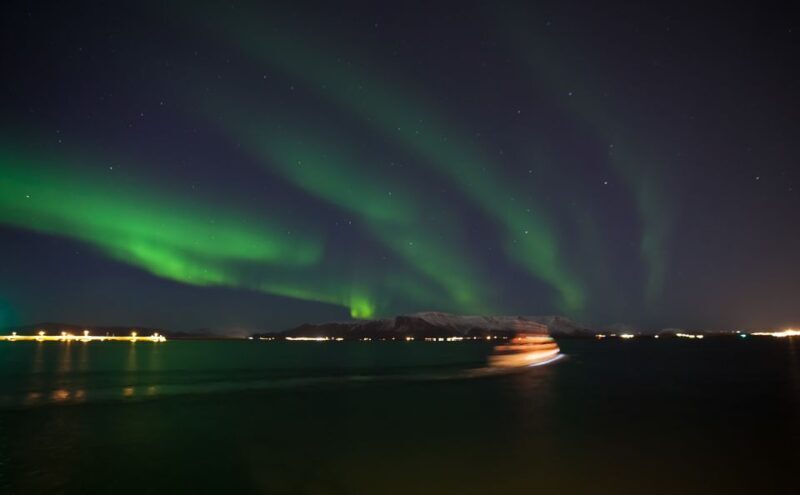 Reykjavik: 2-Hour Northern Lights by Boat with Backup Plan - Who Is This Tour Best For?