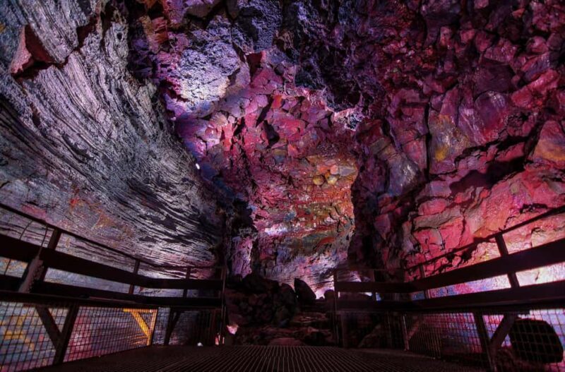 Reykjavik: Evening Lava Tunnel and Northern Lights Hunt - Frequently Asked Questions