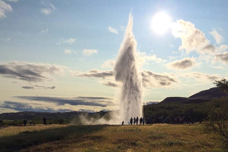 Reykjavik: Full-Day Golden Circle & Geothermal Greenhouse - Who Is This Tour Best For?