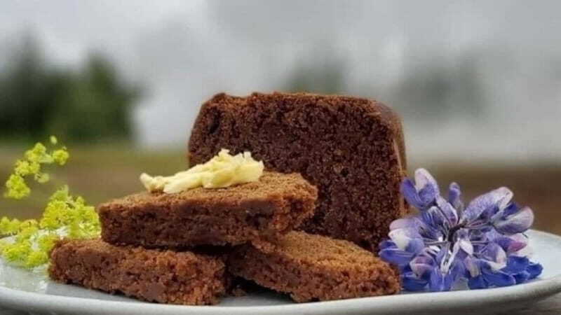 Reykjavík: Golden Circle, 2 Geysers & Geothermal Bakery Tour - Who Is This Tour Best For?