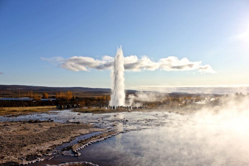 Reykjavik: Golden Circle Day Trip with Blue Lagoon Transfer - Transportation and Group Size