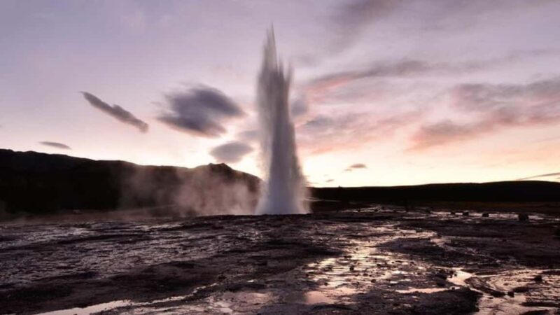 Reykjavik: Golden Circle Midnight Sun Minibus Tour - FAQs
