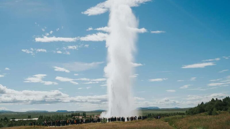 Reykjavik: Golden Circle tour: Geysir, Gullfoss, Thingvellir - Key Points