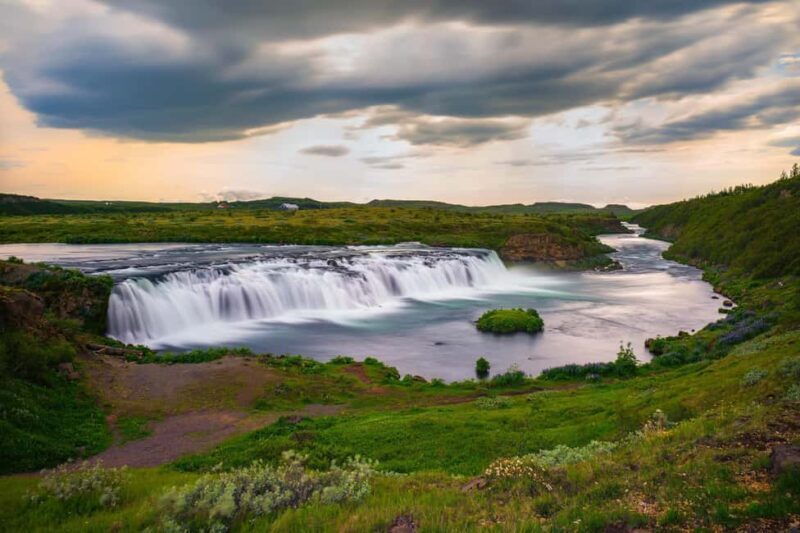 Reykjavik: Golden Circle & Waterfalls Tour in Chinese - Frequently Asked Questions