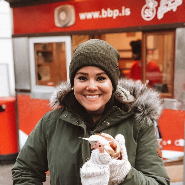 Reykjavik: Guided Foodie Walking Tour with 6 Tastings - The Experience in Detail