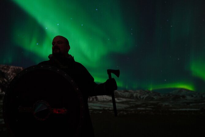 Reykjavik: Northern Lights Tour - Pro Aurora Photos - Small Group - Key Points