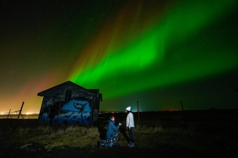 Reykjavik: Northern Lights Tour with Private Photographer - What to Expect from the Reykjavik Northern Lights Tour