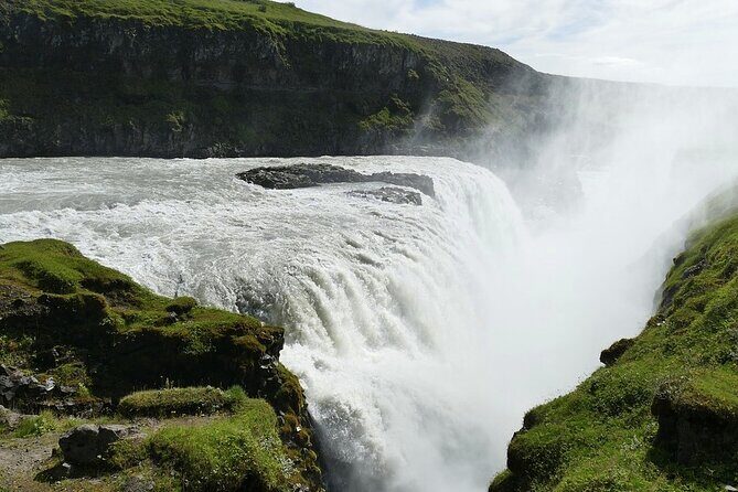 Reykjavik Shore Excursion: The Golden Circle Full Day Tour - Key Points