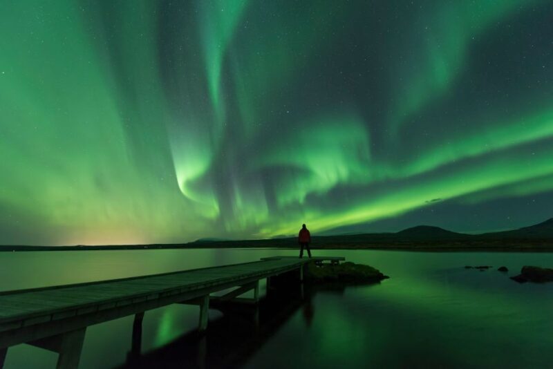Reykjavik: Small Group Northern Lights Tour - Key Points