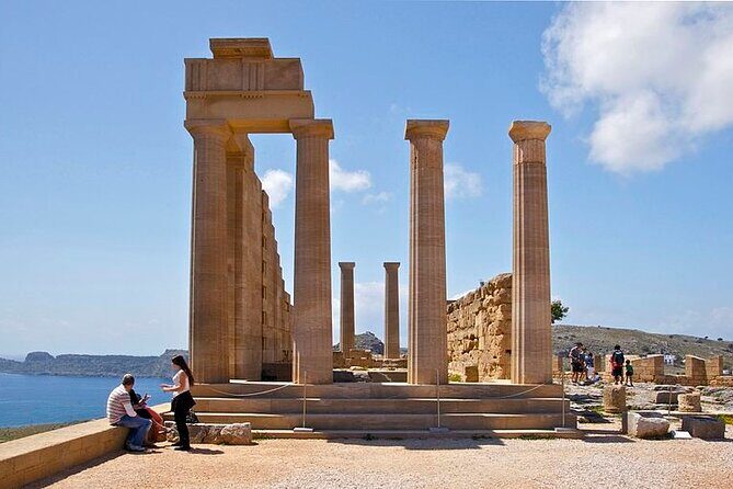 Rhodes Medieval town and Lindos Acropolis guided tour with Minibus . - Who Should Consider This Tour?