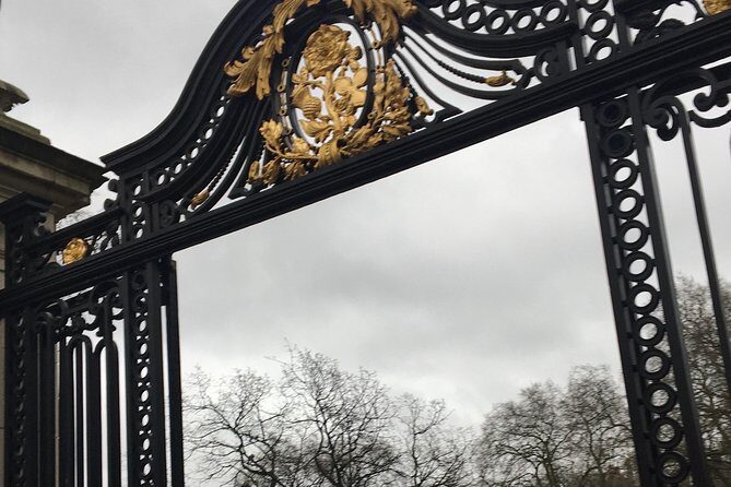 Rich people behaving badly - Who Will Love This Tour?