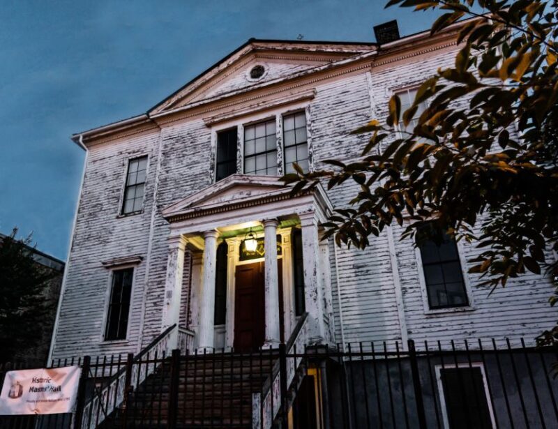 Richmond Ghosts Boos and Booze Haunted Pub Crawl - Pros and Cons