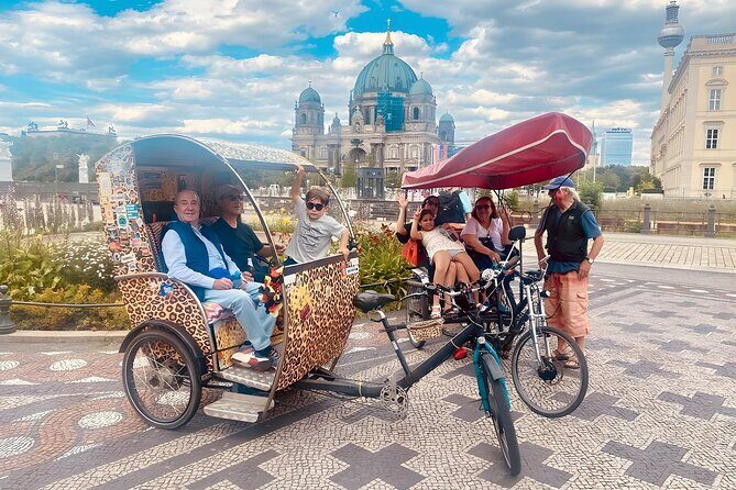 Rickshaw Private Sightseeing City Tour Berlin - FAQ