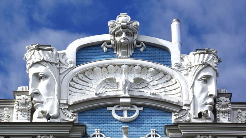Riga: Art Nouveau Walking Tour with Welcome Drink - The Welcome Drink and Its Role in the Experience