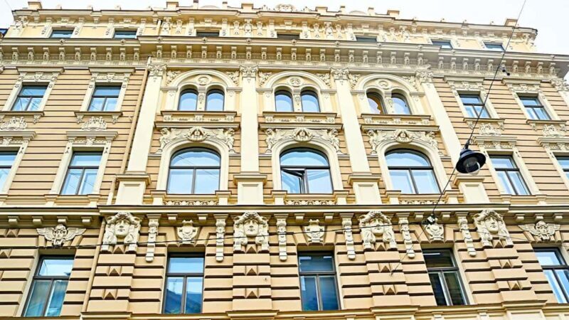 Riga: Art Nouveau Walking Tour with Welcome Drink - Practical Details and What to Expect
