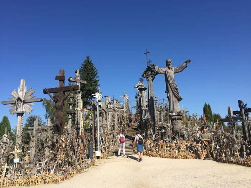 Riga: Bauska Castle, Rundale Palace and Hill of Crosses Trip - FAQ