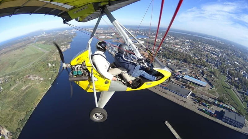 Riga: Deltaplan Flying Adventure - Diving Into the Experience