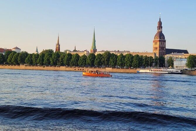 Riga: Evening or Sunset Boat Tour with Drink and Audio Guide - Practical Tips for Your Tour