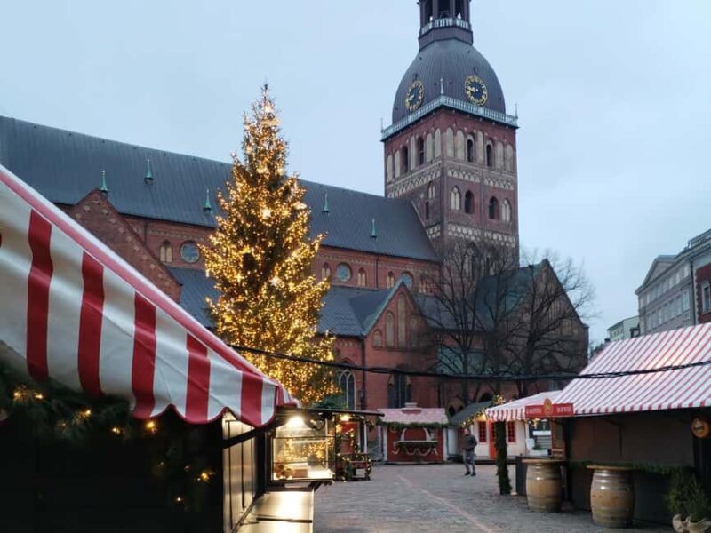 Riga Old Town, Art Nouveau and Central Market Tour by car - Key Points