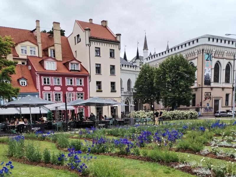 Riga Old Town, Art Nouveau and Central Market Tour by car - Practical Details and Considerations
