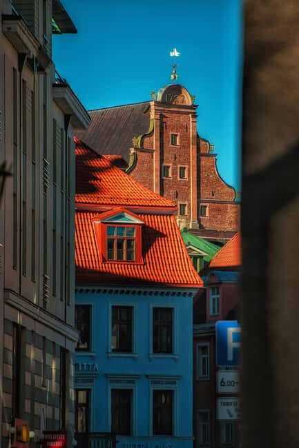 Riga: Old Town Legends & Christmas Spirit Walking Tour - Tasting the Latvian Holiday Flavors