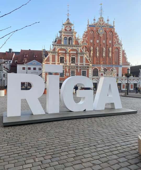 Riga: Old Town Photo Orienteering Game - Key Points
